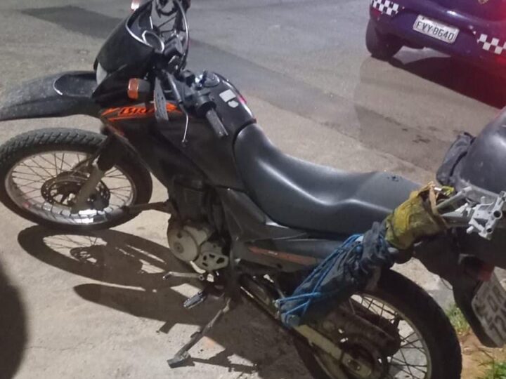 GCM RECUPERA MOTOCICLETA FURTADO NO BAIRRO CIDADE PARQUE BRASÍLIA