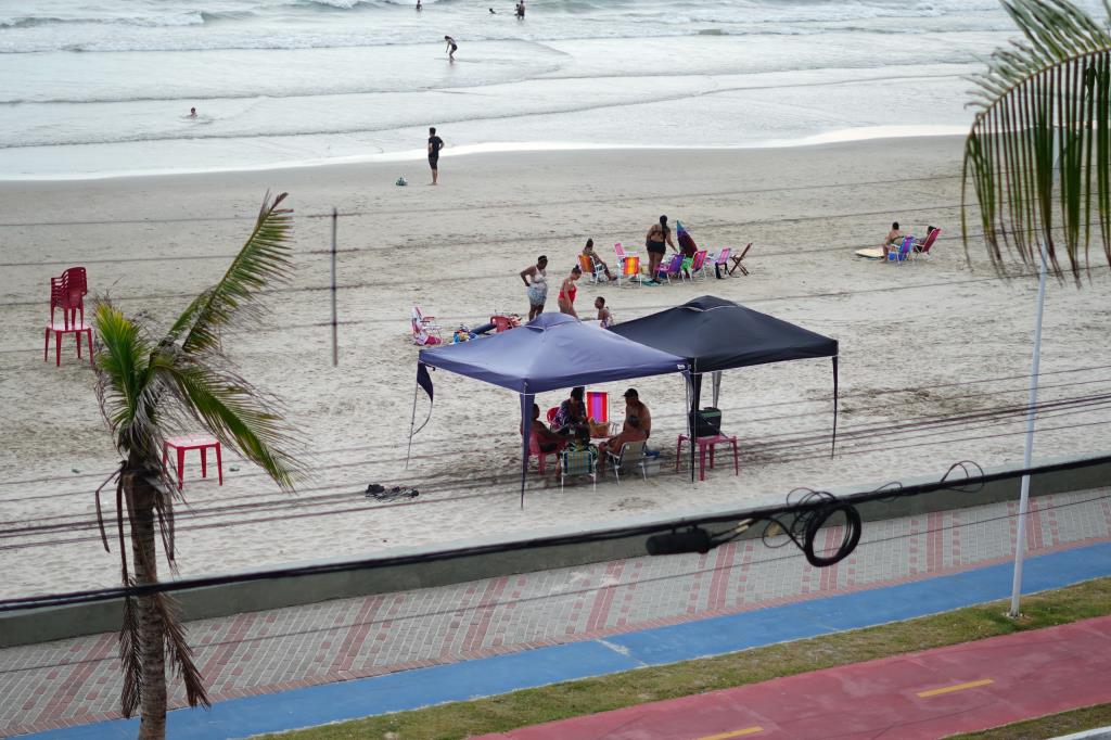 MONGAGUÁ: BOMBEIROS MARÍTIMOS RESGATAM BANHISTAS EM DUAS OCORRÊNCIAS