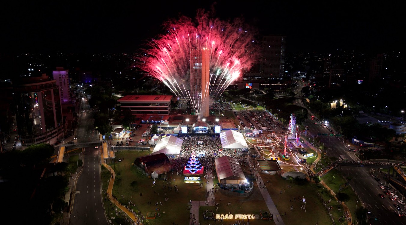 SÃO BERNARDO REALIZA PRIMEIRO RÉVEILLON NO PAÇO COM PÚBLICO DE 20 MIL PESSOAS