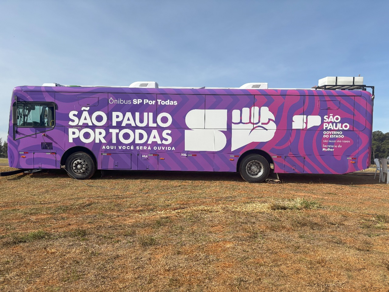 ÔNIBUS SP POR TODAS CHEGA A CARAGUATATUBA COM ATENDIMENTO GRATUITO ÀS MULHERES
