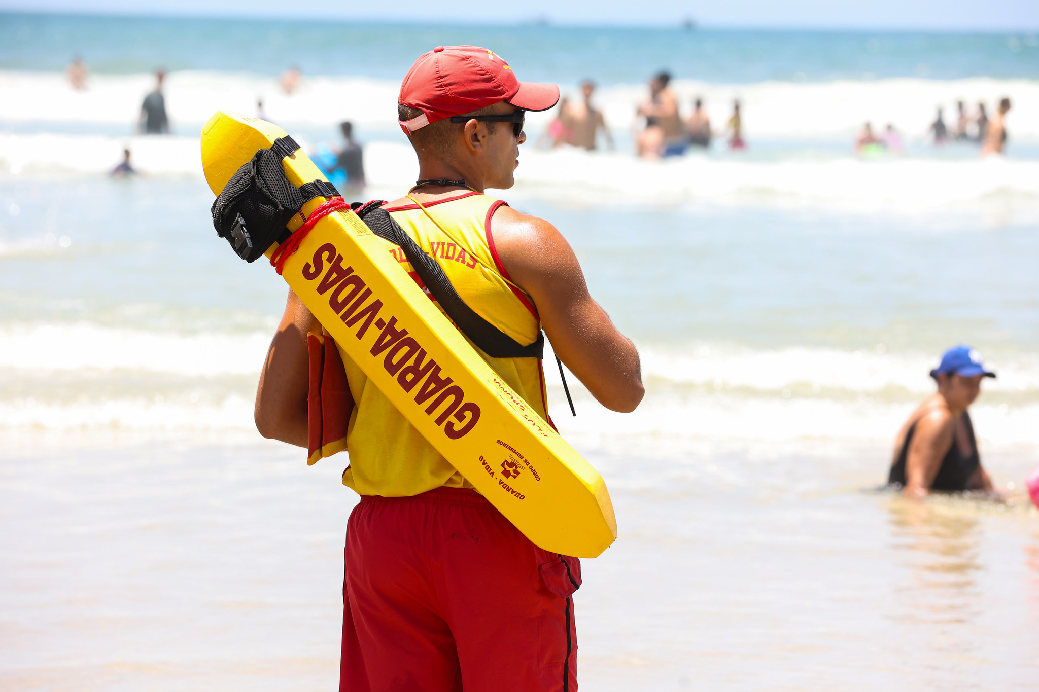 NOVE EM CADA DEZ MORTES POR AFOGAMENTO OCORREM EM CORRENTES DE RETORNO, ALERTA CORPO DE BOMBEIROS