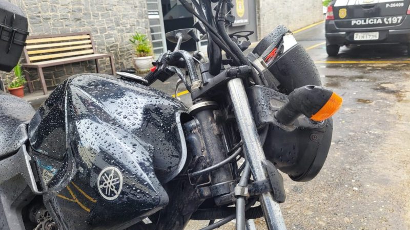 GCM DE SÃO CAETANO DETÉM DOIS HOMENS QUE PRATICAVAM ROUBO DE CELULARES NO BAIRRO BOA VISTA