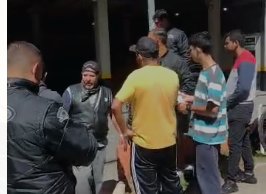 ENTREGADORES E MOTOBOYS REALIZAM MANIFESTAÇÃO EM SANTO ANDRÉ