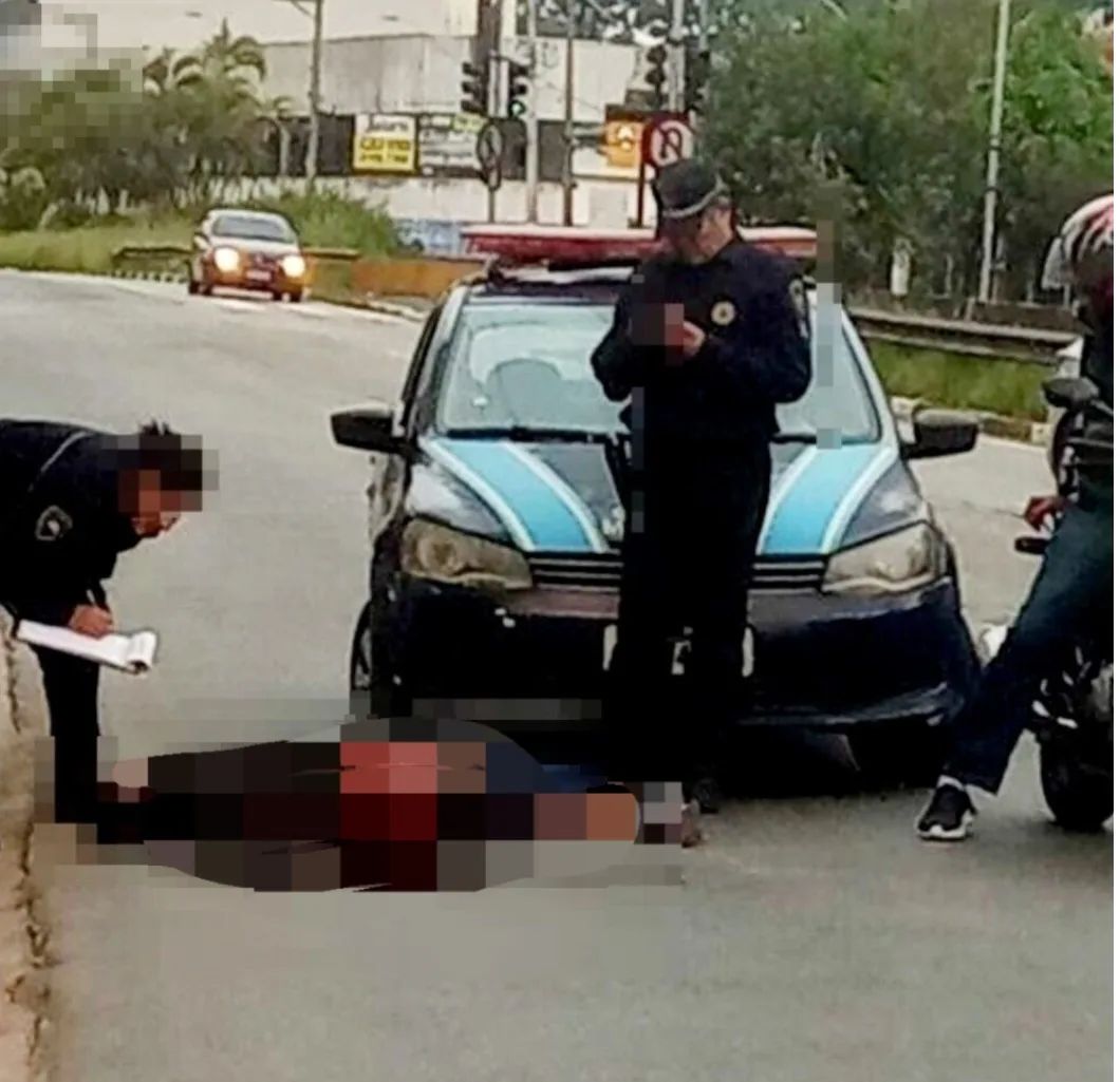 EM DIADEMA, ADOLESCENTE BATE EM CAÇAMBA APÓS ROUBO DE MOTO E FICA GRAVEMENTE FERIDO