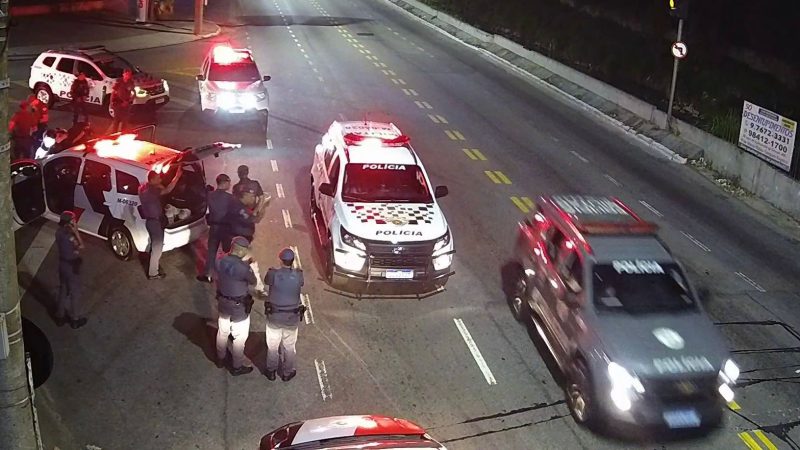 NA MADRUGADA, DOIS MENORES SÃO APREENDIDOS APÓS FURTO DE MOTOCICLETA EM SÃO CAETANO