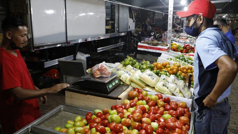 FEIRA NOTURNA RETORNA À PRAÇA DA MOÇA EM DIADEMA APÓS FESTEJOS DE SÃO JOÃO