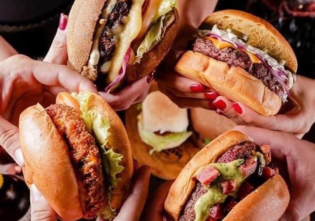 SEHAL REALIZA CURSO DE HAMBÚRGUER GOURMET EM PARCERIA COM A PREFEITURA DE SANTO ANDRÉ