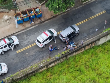 EM SANTO ANDRÉ, SEIS ADOLESCENTES DERRUBAM PORTÃO, FURTAM CARRO E SÃO DETIDOS COM AUXÍLIO DO HELICÓPTERO ÁGUIA