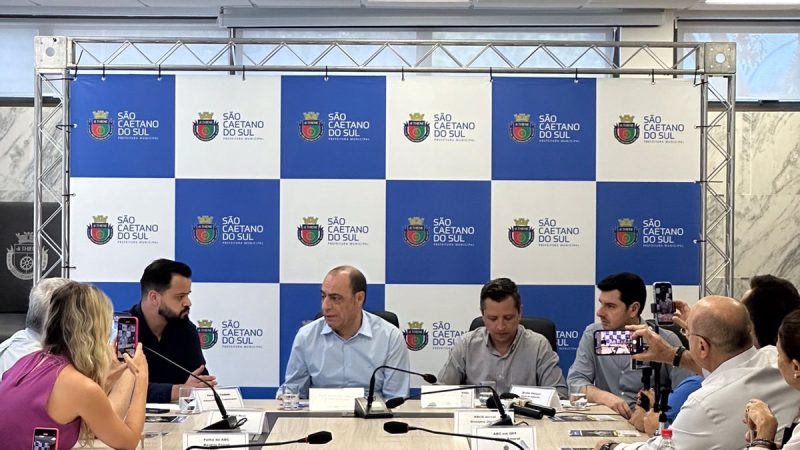 PREFEITO DE SÃO CAETANO, JOSÉ AURICCHIO JÚNIOR, FAZ BALANÇO DE SUA GESTÃO EM 2023 EM CAFÉ DA MANHÃ COM A IMPRENSA DO ABC