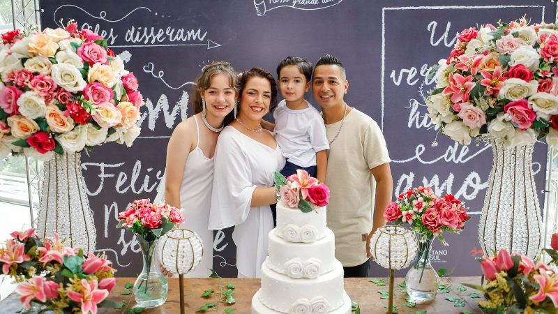 CASAMENTO COMUNITÁRIO OFICIALIZA A UNIÃO DE 27 CASAIS EM SÃO CAETANO