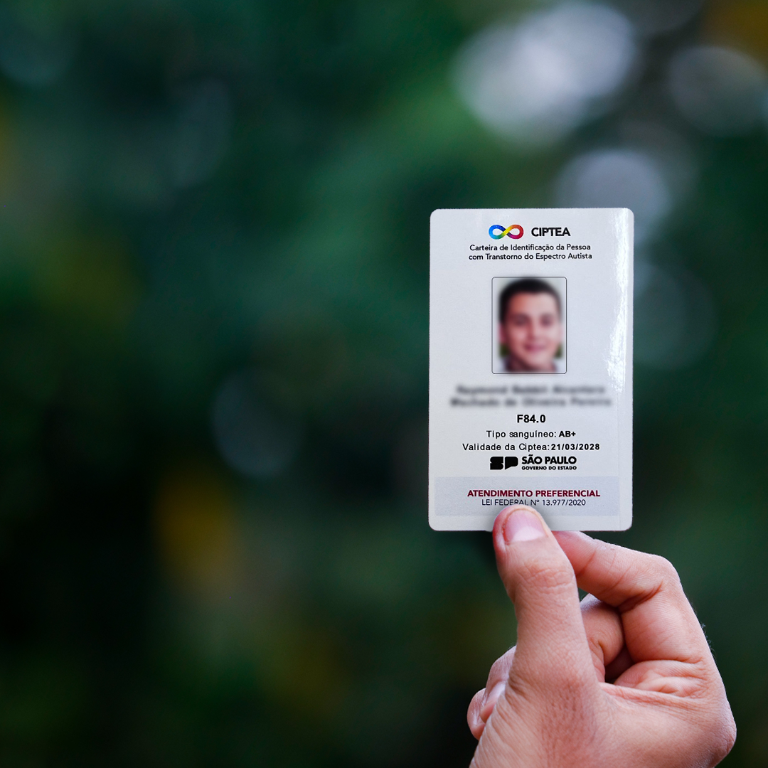 CARTEIRA DE IDENTIFICAÇÃO PARA AUTISTAS ULTRAPASSA 2,5 MIL EMISSÕES NA REGIÃO DO ABC
