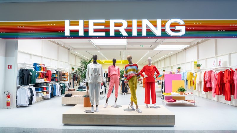 HERING INAUGURA MEGALOJA BOSSA NO SHOPPING ABC