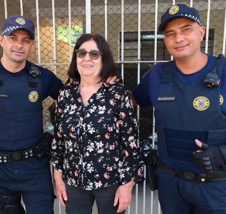 GCMs SALVAM VIDA DE MULHER EM DIADEMA QUE SE ENGASGOU COM BALA