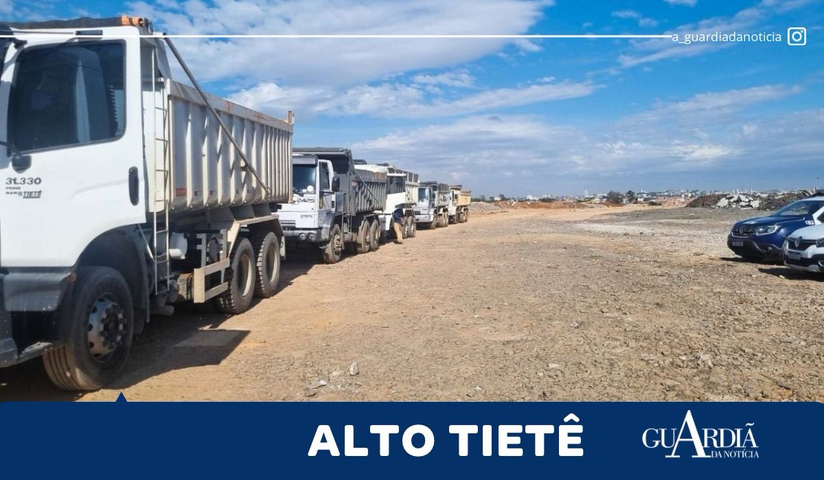 GUARULHOS: CAMINHÕES SÃO APREENDIDOS POR DESCARTE IRREGULAR DE RESÍDUOS