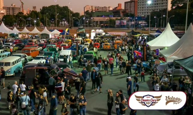 PAÇO MUNICIPAL RECEBE ENCONTRO DE CARROS ANTIGOS NESTE FINAL DE SEMANA.