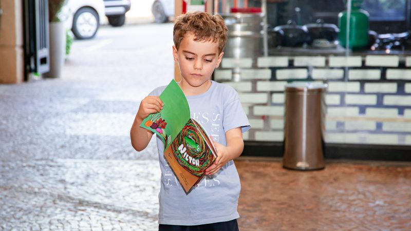 NILTON, O PLATELMINTO SERÁ DISTRIBUÍDO PARA ALUNOS DA REDE PÚBLICA GUARULHOS