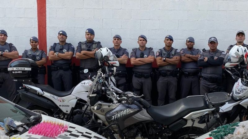 PM PRENDE TRAFICANTE NO PARQUE SÃO BERNARDO, APREENDE DROGAS E RECUPERA MOTO ROUBADA