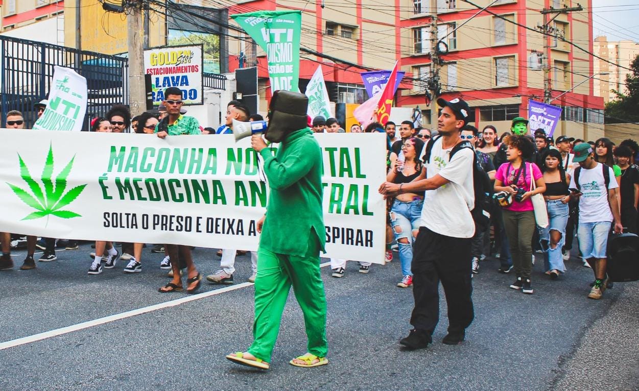 EM MEIO A POLÊMICAS, GRUPO REALIZA MARCHA DA M4CONHA NA MARECHAL DEODORO NESTE SÁBADO (06)