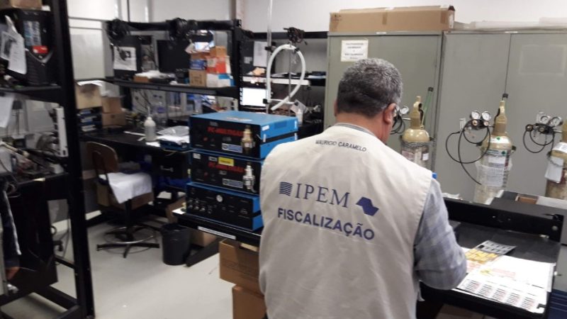 IPEM-SP VERIFICA ANALISADORES DE GÁS E OPACÍMETROS EM SÃO BERNARDO DO CAMPO