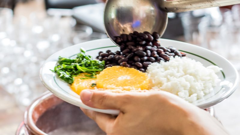 SANTO ANDRÉ GANHA BUFFET COMPLETO DE FEIJOADA POR 69 REAIS