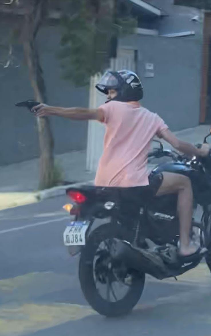 MOTO FURTADA EM SANTO ANDRÉ FOI USADA EM ROUBO NA RUA DOS VIANAS; PROPRIETÁRIO RECONHECE VEÍCULO