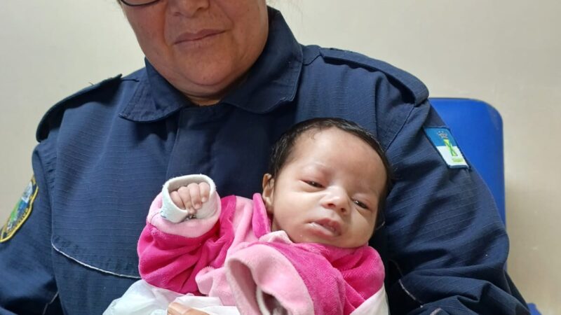 GCM DE SANTO ANDRÉ SALVA BEBÊ ENGASGADA