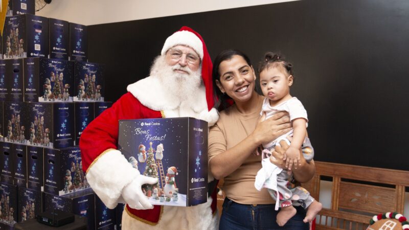 APAE SANTO ANDRÉ PROMOVE NATAL SOLIDÁRIO COM ENTREGA DE 500 CESTAS DE NATAL
