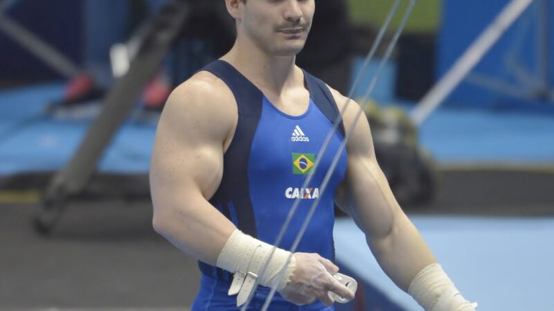 ARTHUR ZANETTI ANUNCIA APOSENTADORIA E RECEBE CONVITE PARA SER PROFESSOR DA BASE DA GINÁSTICA ARTÍSTICA DE SÃO CAETANO