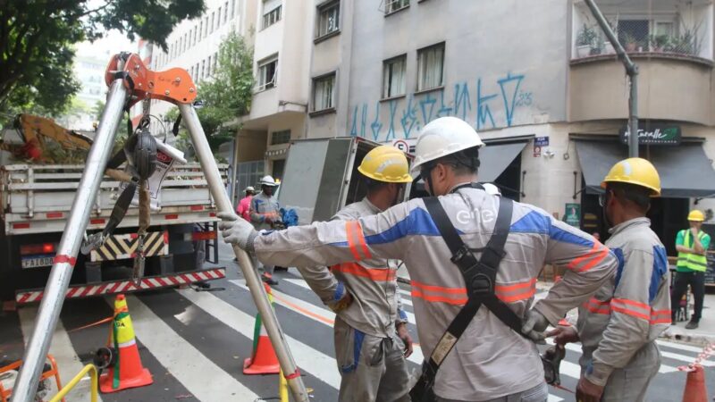 CHUVAS DEIXAM QUASE OITO MIL SEM ENERGIA NO ABC