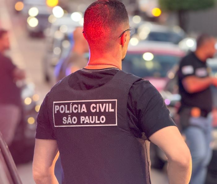 POLÍCIA PRENDE 7 PESSOAS EM OPERAÇÃO CONTRA O PCC EM SÃO PAULO