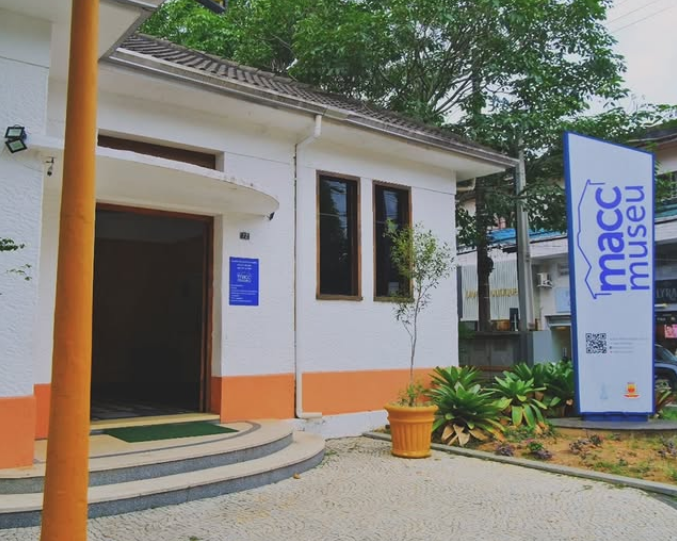MUSEU DE ARTE E CULTURA DE CARAGUATATUBA INAUGURA TRÊS NOVAS EXPOSIÇÕES NESTA TERÇA-FEIRA (1/7)