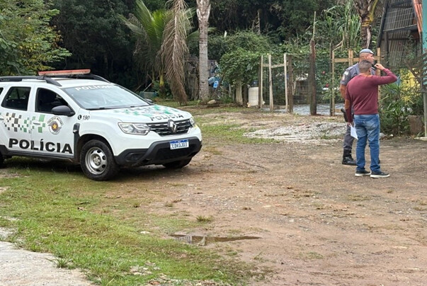 CARAGUATATUBA INTENSIFICA FISCALIZAÇÃO AMBIENTAL EM BAIRROS COM APOIO DA POLÍCIA MILITAR