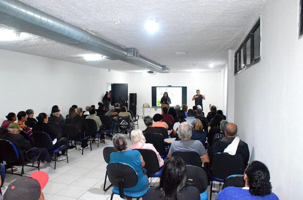 PALESTRA NO CIAPI DESTACA BOAS PRÁTICAS ALIMENTARES PARA A TERCEIRA IDADE