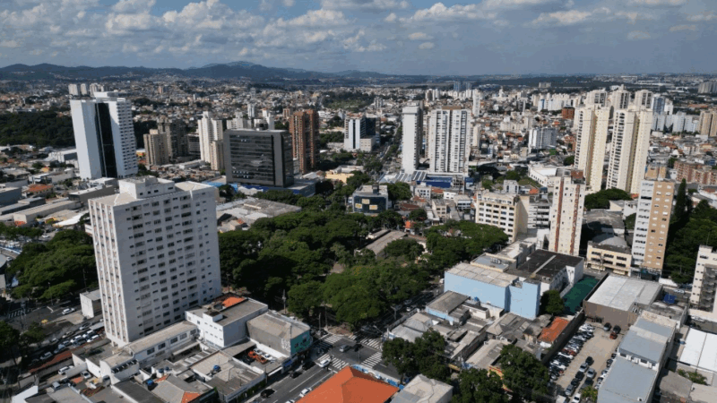 CÂMARA DE GUARULHOS APROVA CONGELAMENTO DO IPTU EM 2026