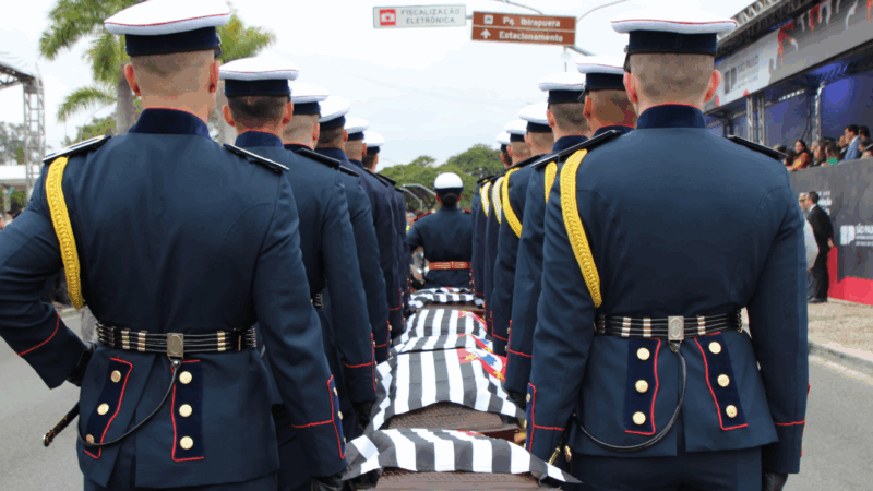 DESFILE CÍVICO-MILITAR NO IBIRAPUERA HOMENAGEIA HERÓIS DA REVOLUÇÃO CONSTITUCIONALISTA DE 1932