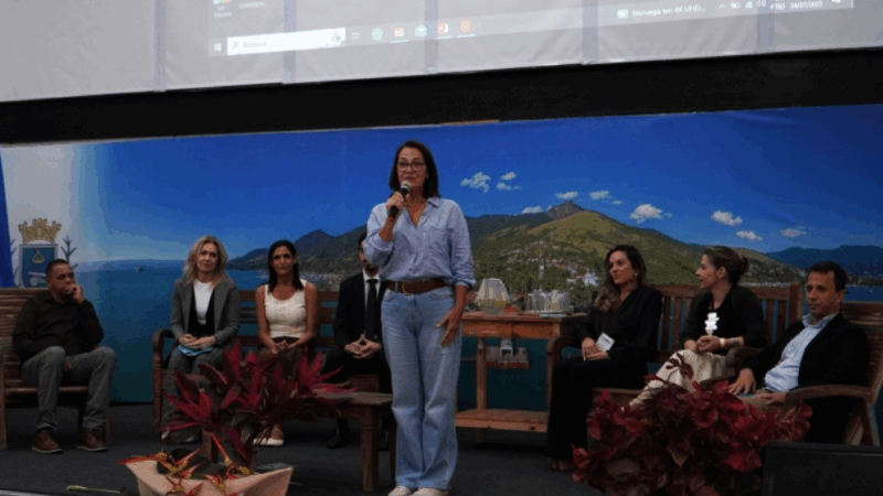 ILHABELA REALIZA 1ª CONFERÊNCIA MUNICIPAL DE POLÍTICAS PARA AS MULHERES