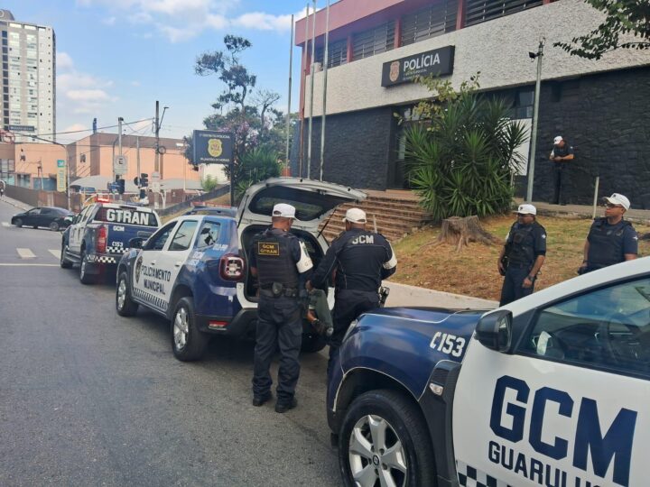 GCM DE GUARULHOS PRENDE HOMEM POR ROUBO A COMERCIANTE NO CENTRO DA CIDADE