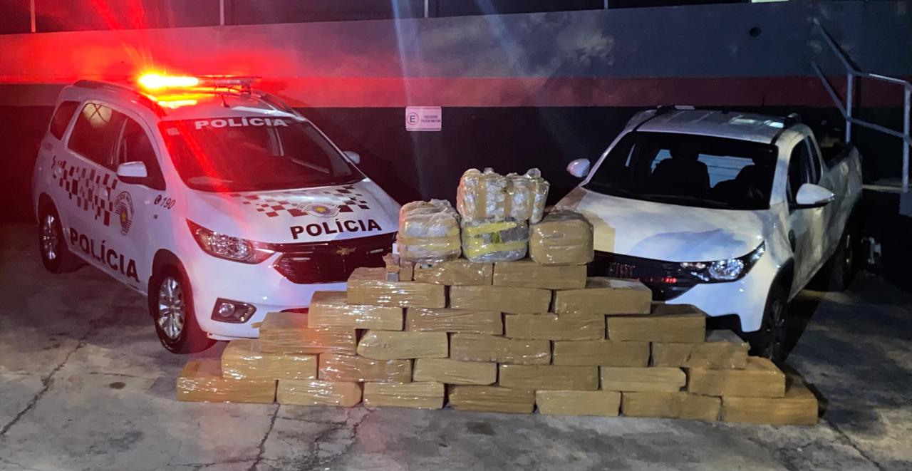 POLÍCIA MILITAR APREENDE MEIA TONELADA DE DROGAS EM RODOVIA DO INTERIOR PAULISTA