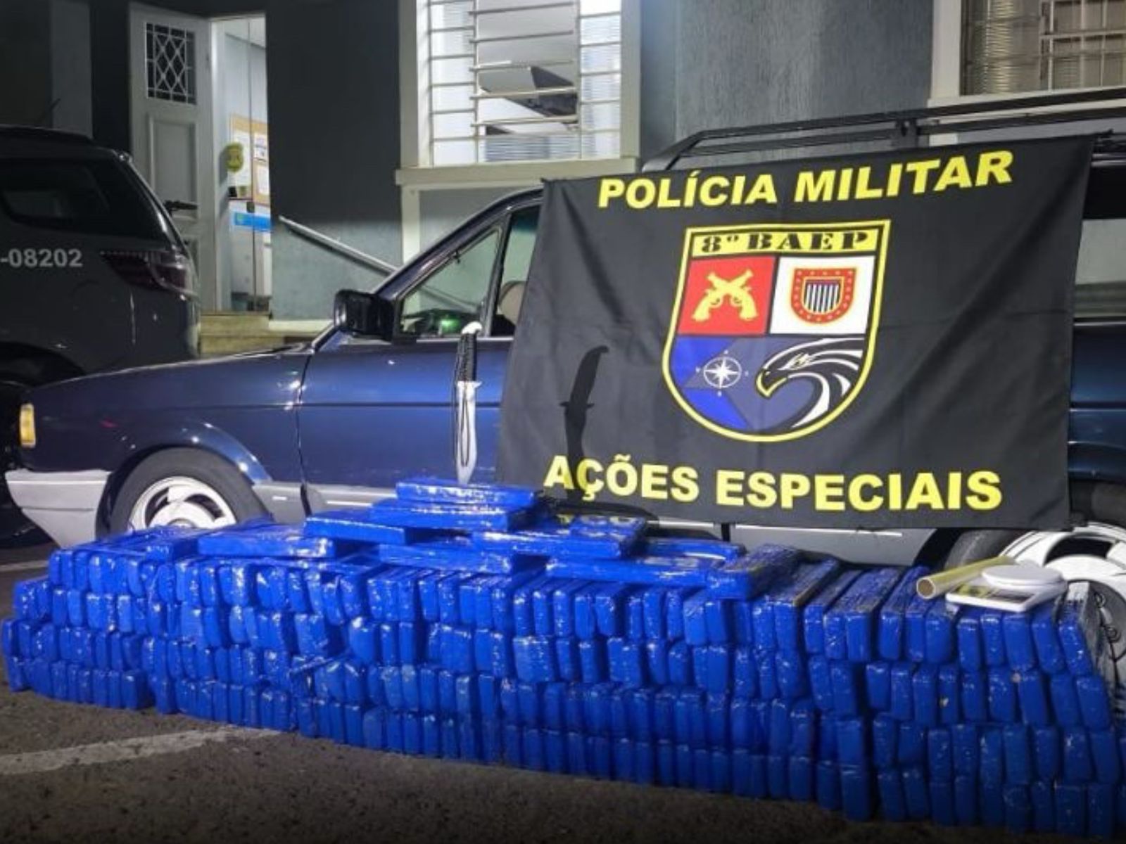 HOMEM É PRESO COM MAIS DE 200 QUILOS DE MACONHA EM PRESIDENTE PRUDENTE