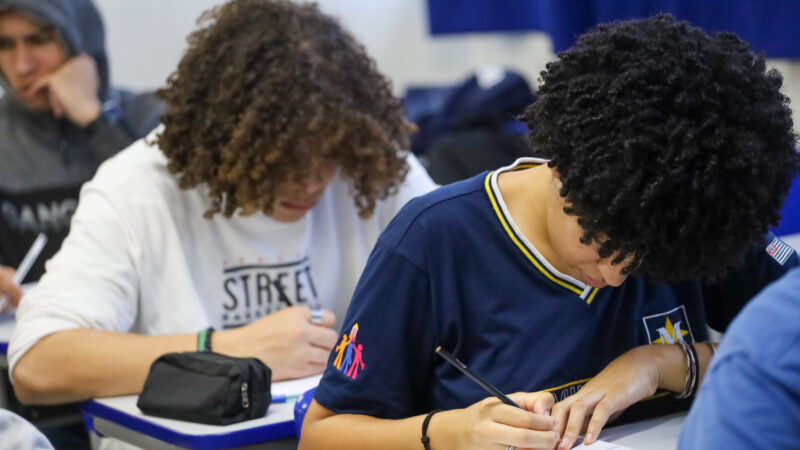 JUSTIÇA AUTORIZA RETOMADA DO PROGRAMA DE ESCOLAS CÍVICO-MILITARES EM SP