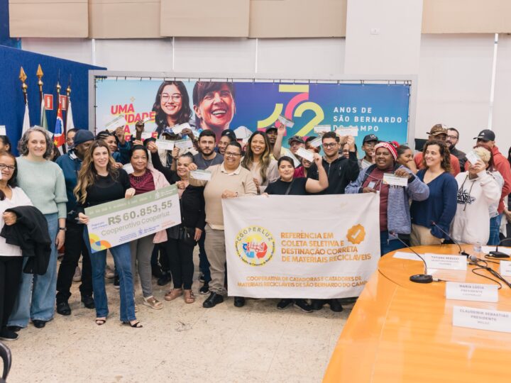 PREFEITURA DE SÃO BERNARDO REALIZA REPASSE DE R$ 111,8 MIL A COOPERATIVAS DE RECICLAGEM
