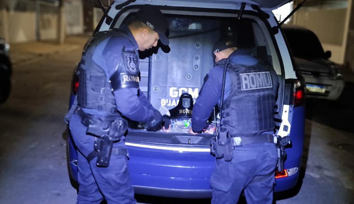 GCM DE GUARULHOS PRENDE TRAFICANTE, APREENDE DROGAS E CAPTURA FORAGIDO EM AÇÕES DISTINTAS