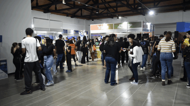 TEATRO ADAMASTOR RECEBE ABERTURA DA FEIRA DO ESTUDANTE DE GUARULHOS NO DIA 13