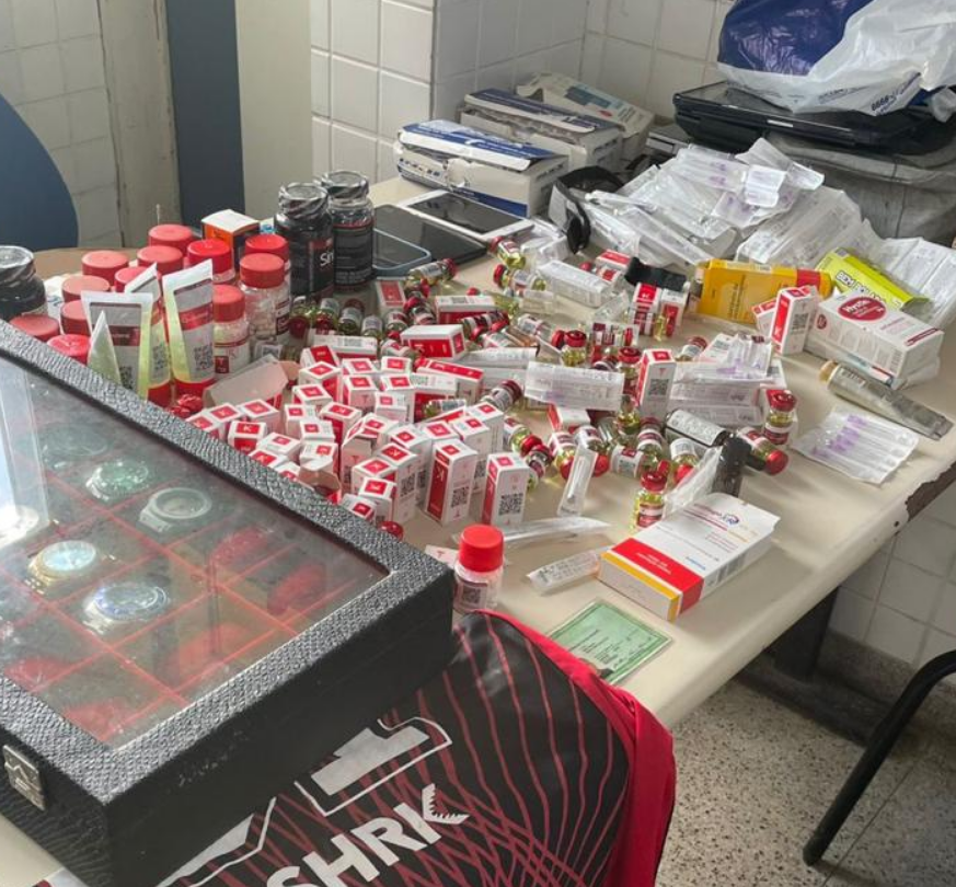 POLÍCIA CIVIL DESARTICULA ORGANIZAÇÃO CRIMINOSA QUE FALSIFICAVA E VENDIA REMÉDIOS ILEGAIS EM TODO O PAÍS