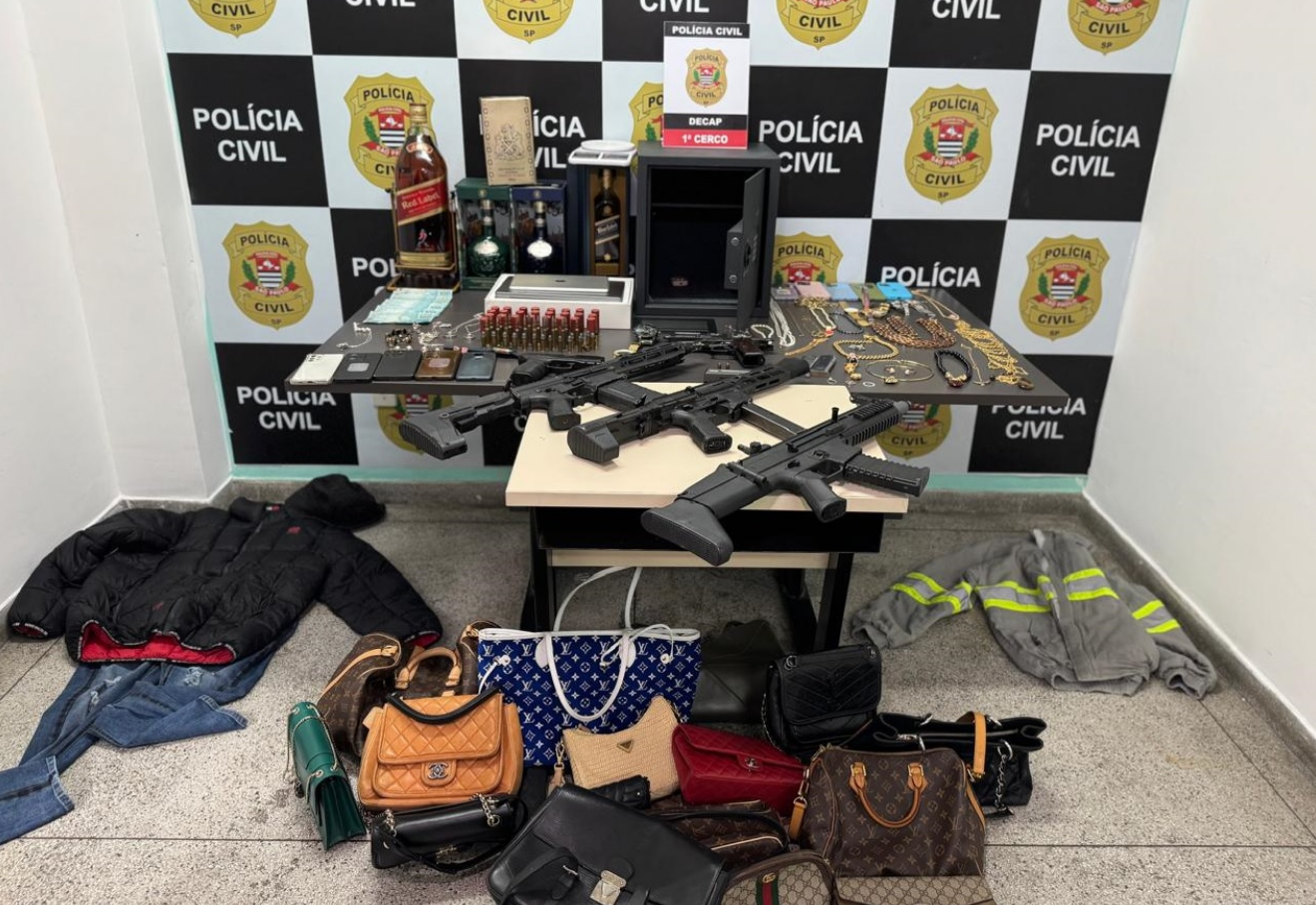POLÍCIA CIVIL PRENDE QUASE 30 INTEGRANTES DE QUADRILHAS ENVOLVIDAS EM ROUBOS A RESIDÊNCIAS DE LUXO NA CAPITAL
