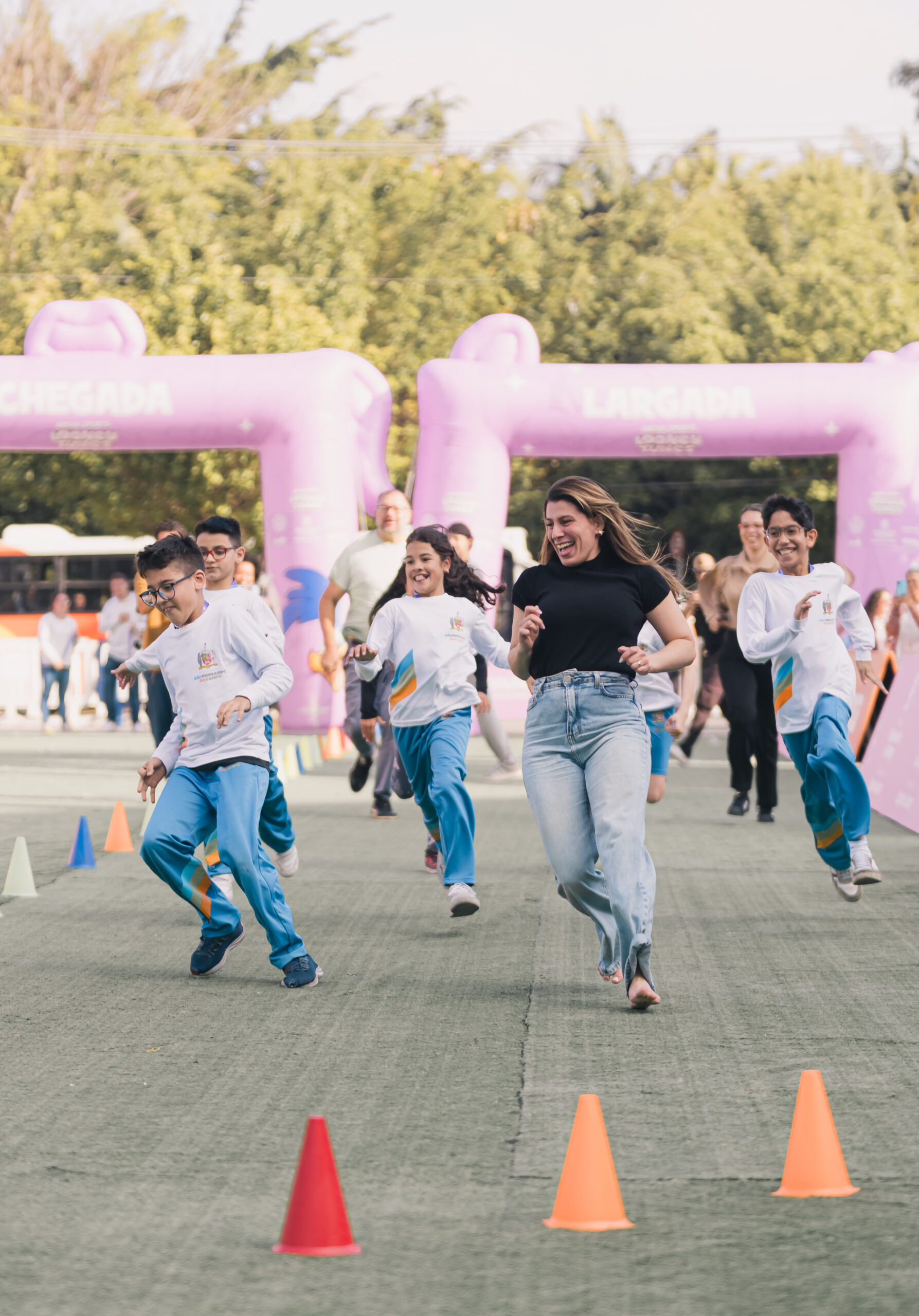 SÃO BERNARDO REALIZA PRIMEIRA MARATONA KIDS E LEVA 5 MIL ESTUDANTES À ARENA LOONEY TUNES