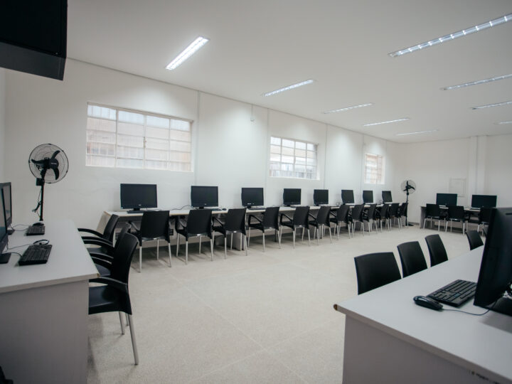 APROVADOS NO VESTIBULAR DA FACULDADE MUNICIPAL DE SÃO BERNARDO DEVEM ENVIAR DOCUMENTAÇÃO ATÉ ESTA QUARTA-FEIRA (6)