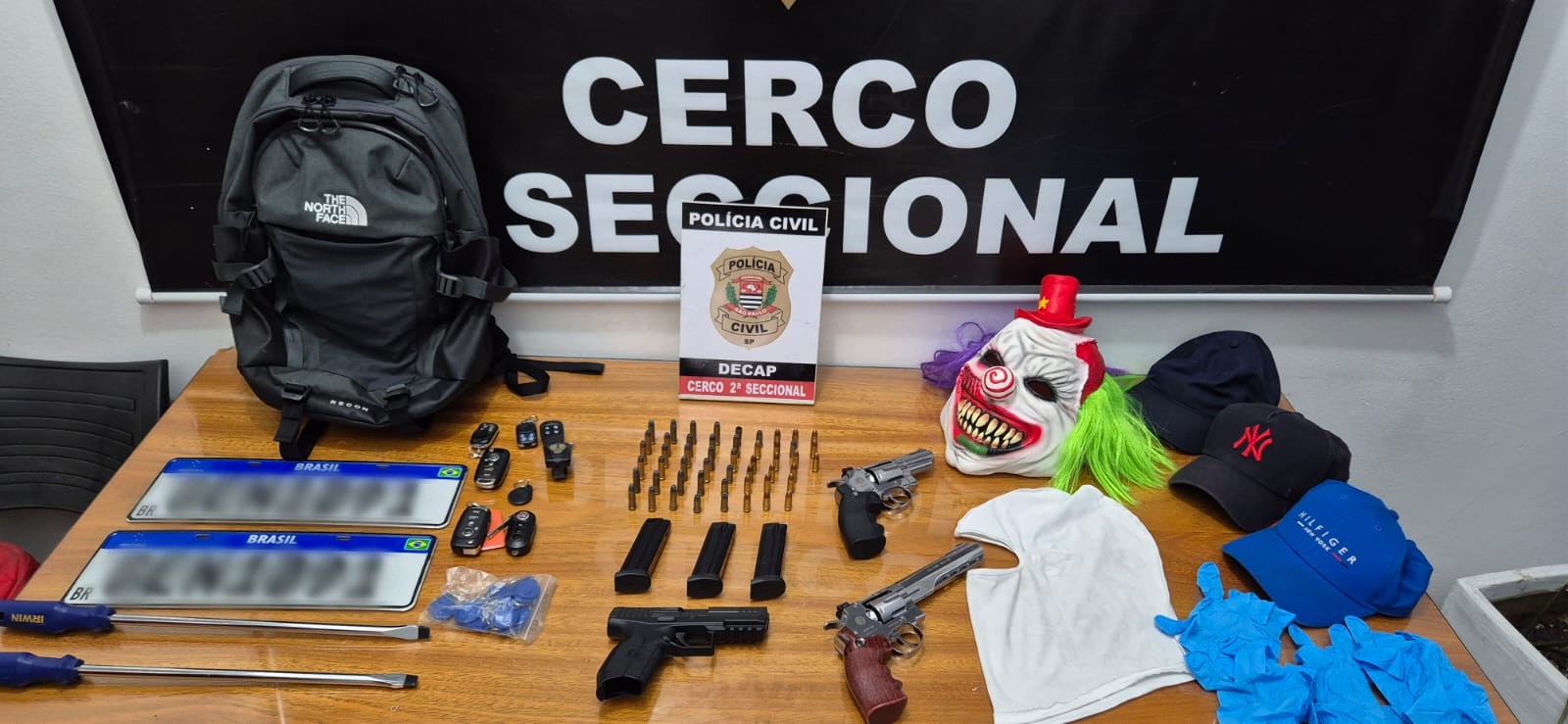 POLÍCIA DESARTICULA QUADRILHA ESPECIALIZADA EM ROUBOS A RESIDÊNCIAS NO MORUMBI