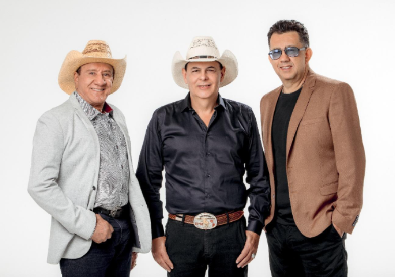 REVELANDO SP ENCERRA TEMPORADA 2025 COM SHOWS DE TRIO PARADA DURA E ALMIR SATER NA CAPITAL