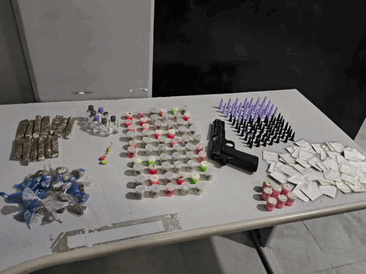POLÍCIA MILITAR PRENDE TRÊS SUSPEITOS POR TRÁFICO NA ZONA SUL EM 48H